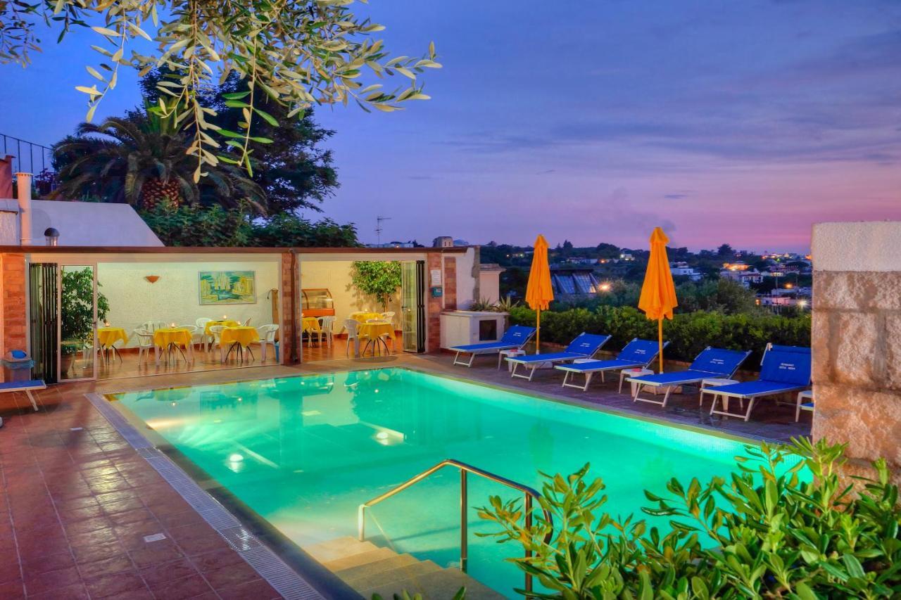 Hotel Villa Mena Forio  Екстер'єр фото