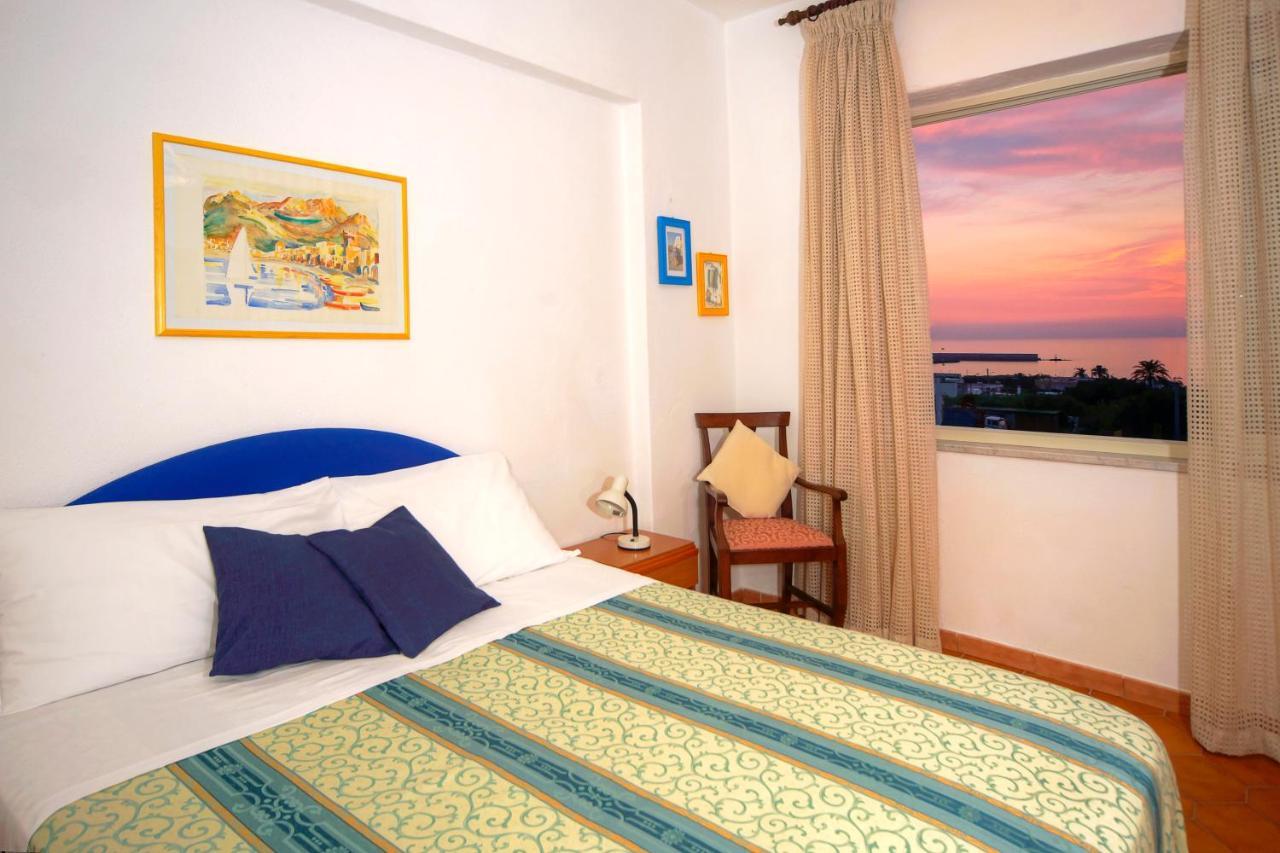 Hotel Villa Mena Forio  Екстер'єр фото
