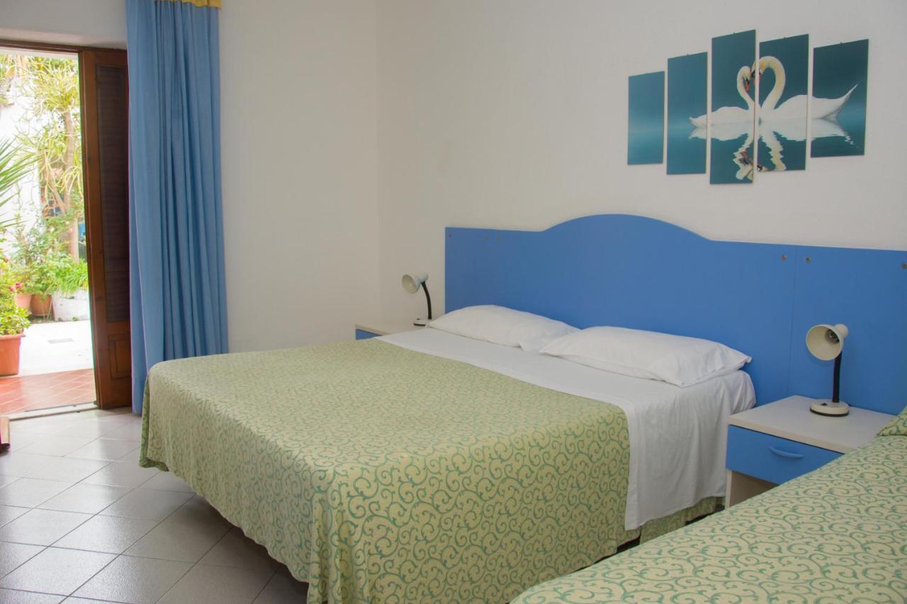 Hotel Villa Mena Forio  Екстер'єр фото