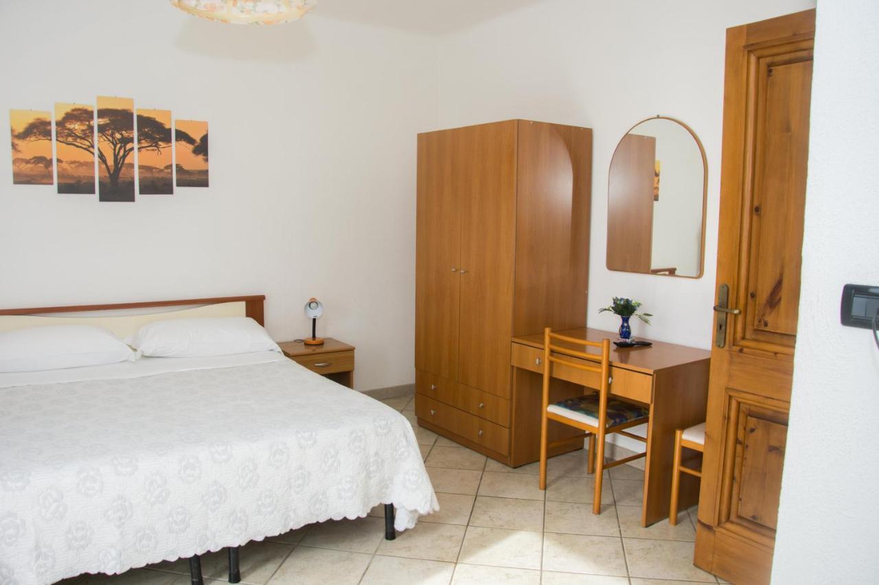 Hotel Villa Mena Forio  Екстер'єр фото