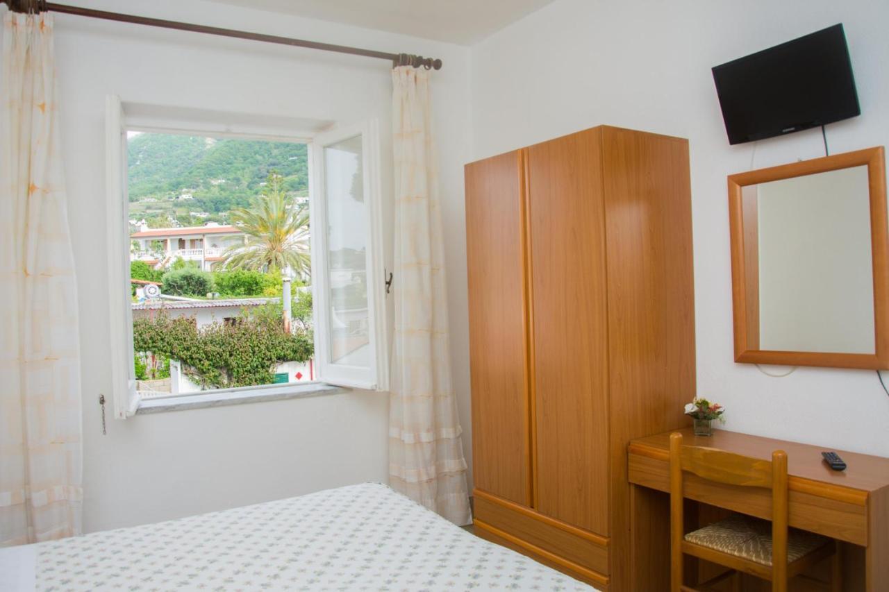Hotel Villa Mena Forio  Екстер'єр фото